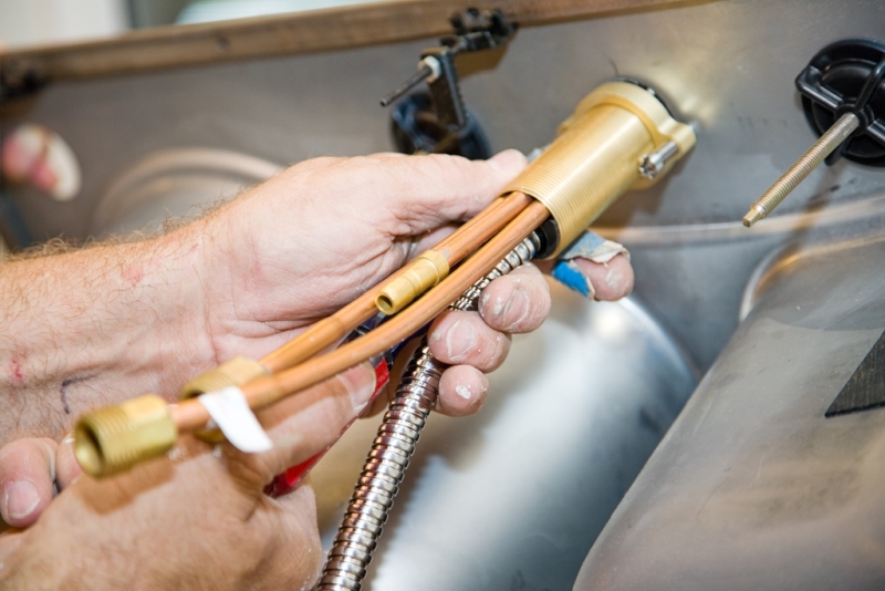 Drain unblocking service in Holland Park